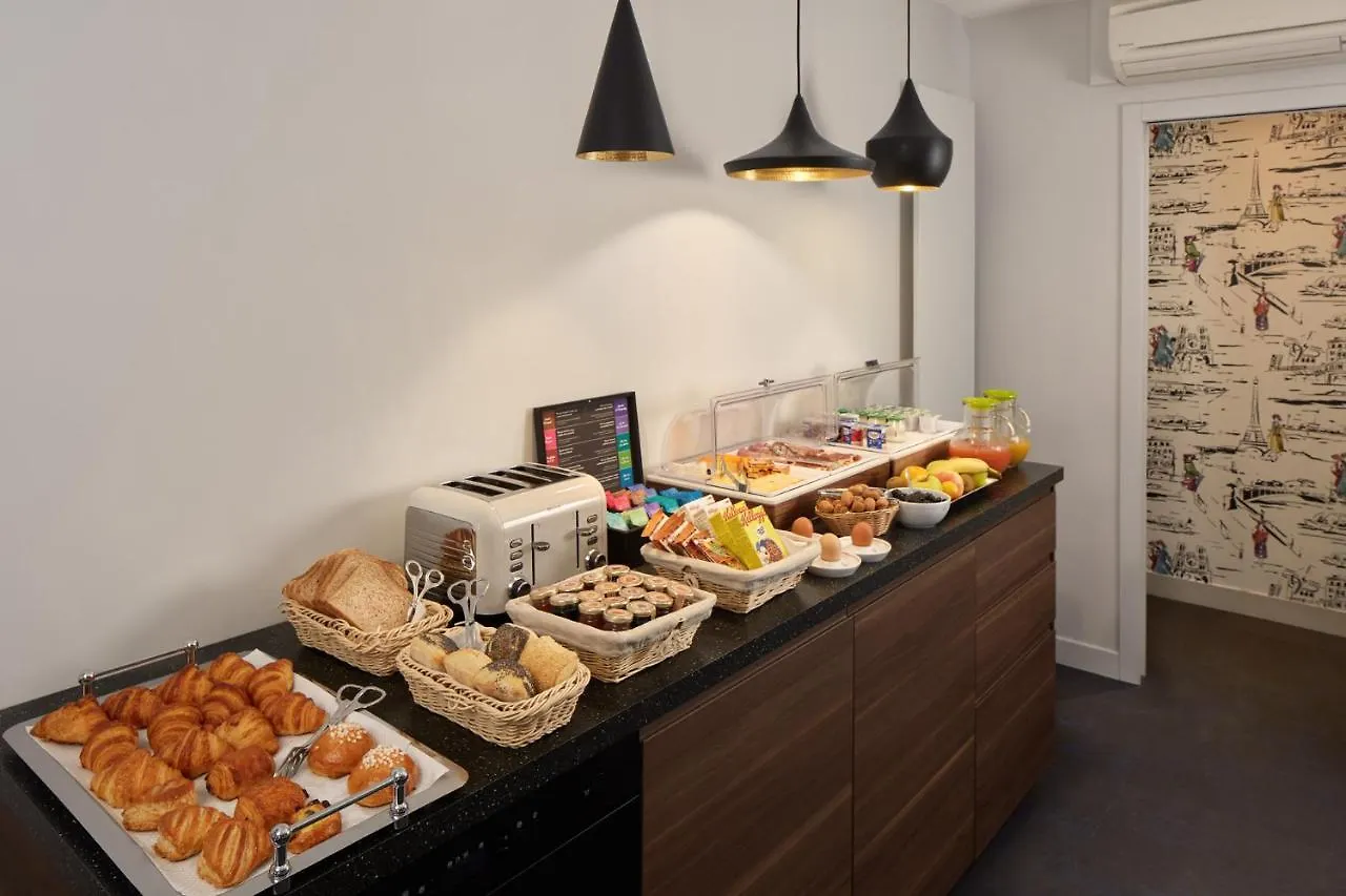 Hotel Harvey Paris 3*,  France