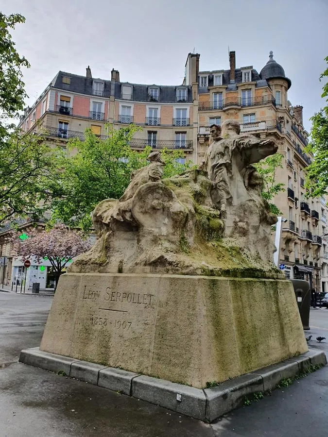 ***  Hotel Harvey Paris France