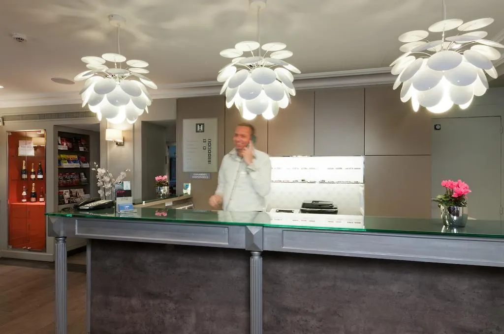 ***  Hotel Harvey Paris France